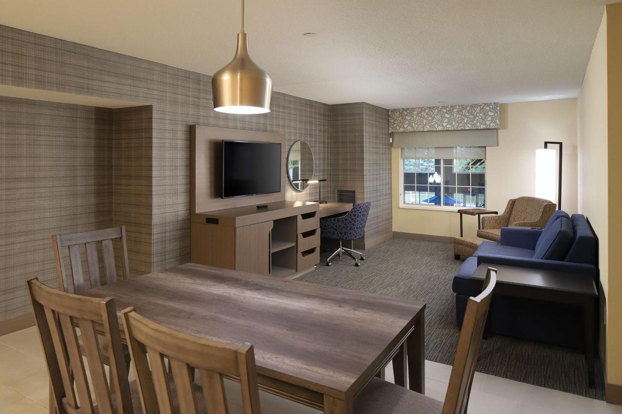 Hampton Inn Холънд Екстериор снимка